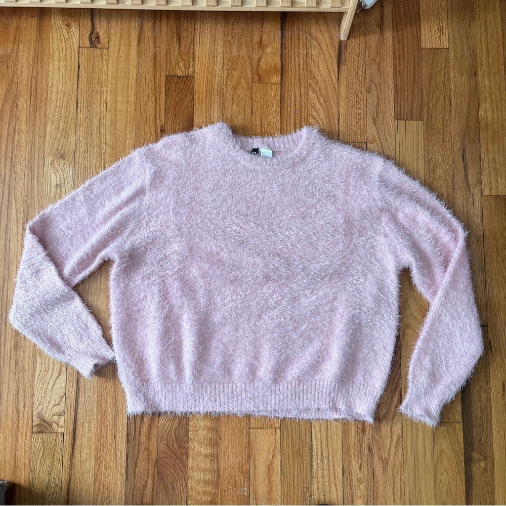 NWOT H&M Fuzzy Knit Sweater